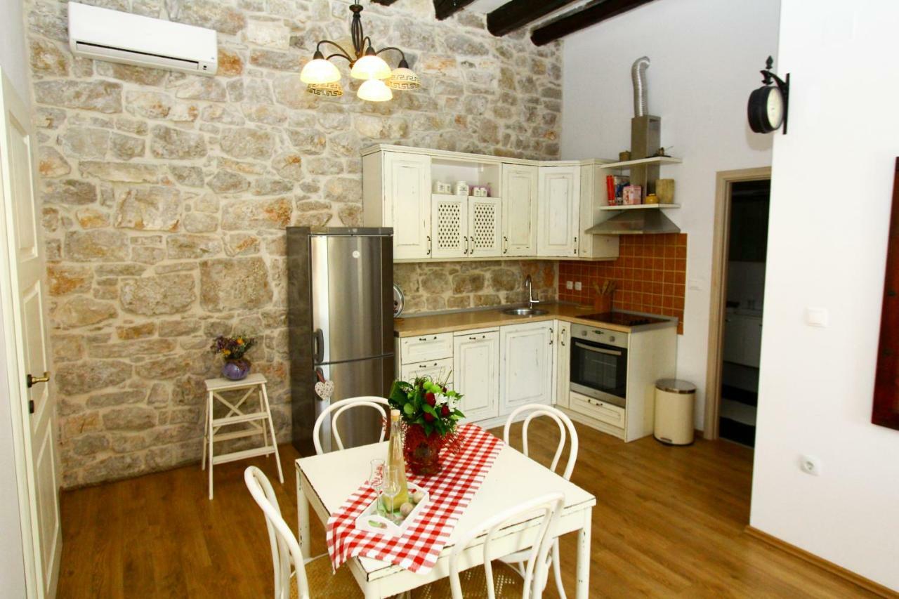Old House Apartment Sveti Filip i Jakov Ngoại thất bức ảnh