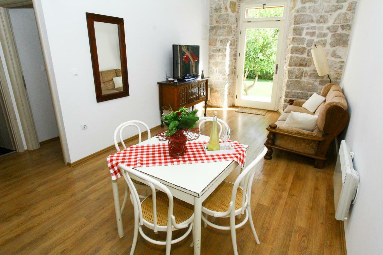 Old House Apartment Sveti Filip i Jakov Ngoại thất bức ảnh