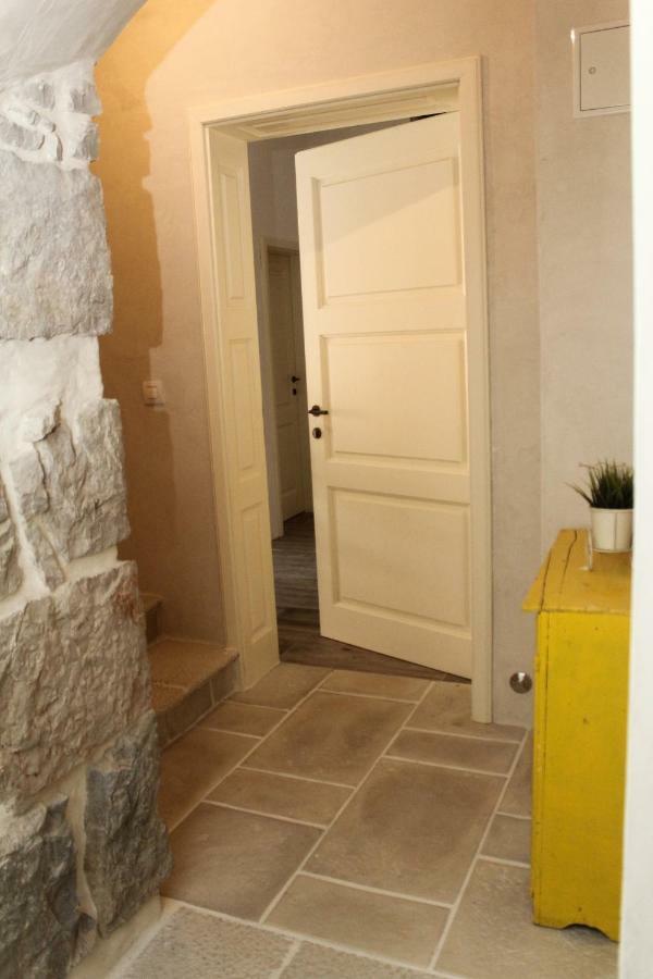 Old House Apartment Sveti Filip i Jakov Ngoại thất bức ảnh